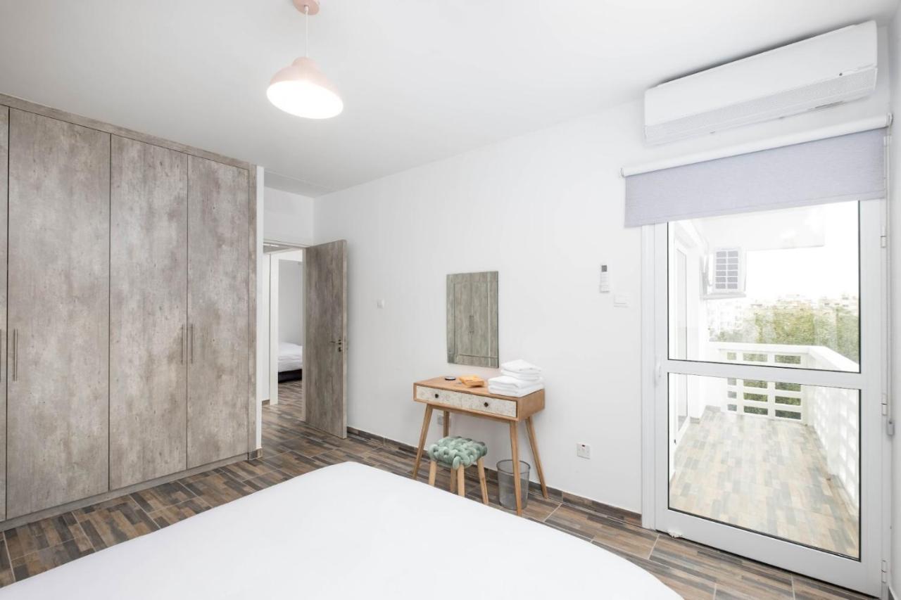 Happy Stay Apartment - Halefka Court Larnaca Luaran gambar