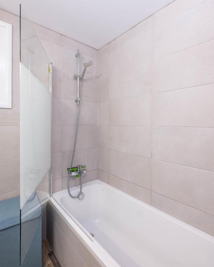 Happy Stay Apartment - Halefka Court Larnaca Luaran gambar